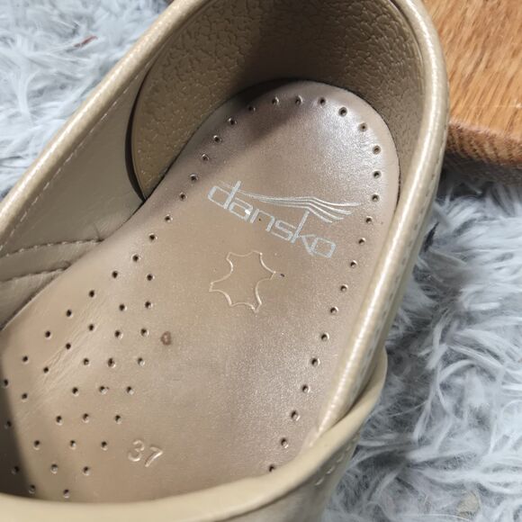Dansko Womens Size 6.5-7 EU 37 Professional Tan Leather Comfort Nursing Clogs - Picture 5 of 8